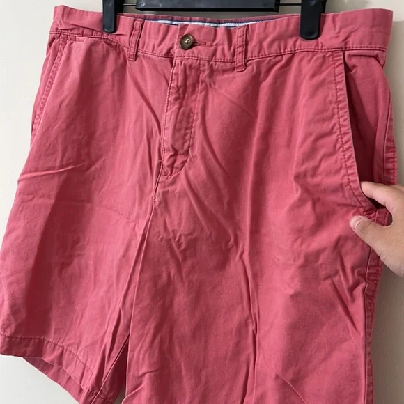Tommy Hilfiger Salmon Red Pink 9" Bermuda Twill Flat Front Chino Shorts Size 36 - Picture 2 of 8